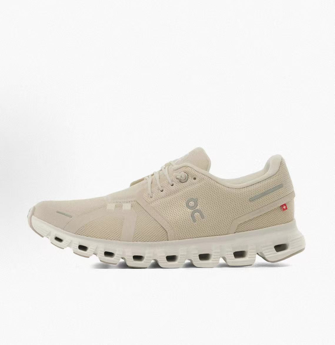 On Cloud 6 Men's Lightweight Everyday Shoes